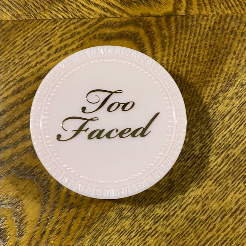Too Faced pressed powder